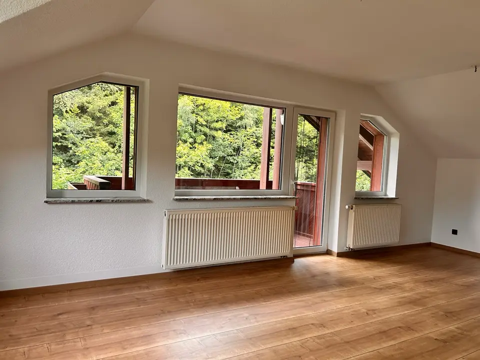 5 Zimmer Wohnung mit 120 m² in Suhl – Bild 3