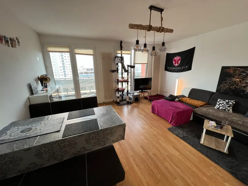 2 Zimmer Wohnung mit 63 m² in Halle (Saale) – Bild 1