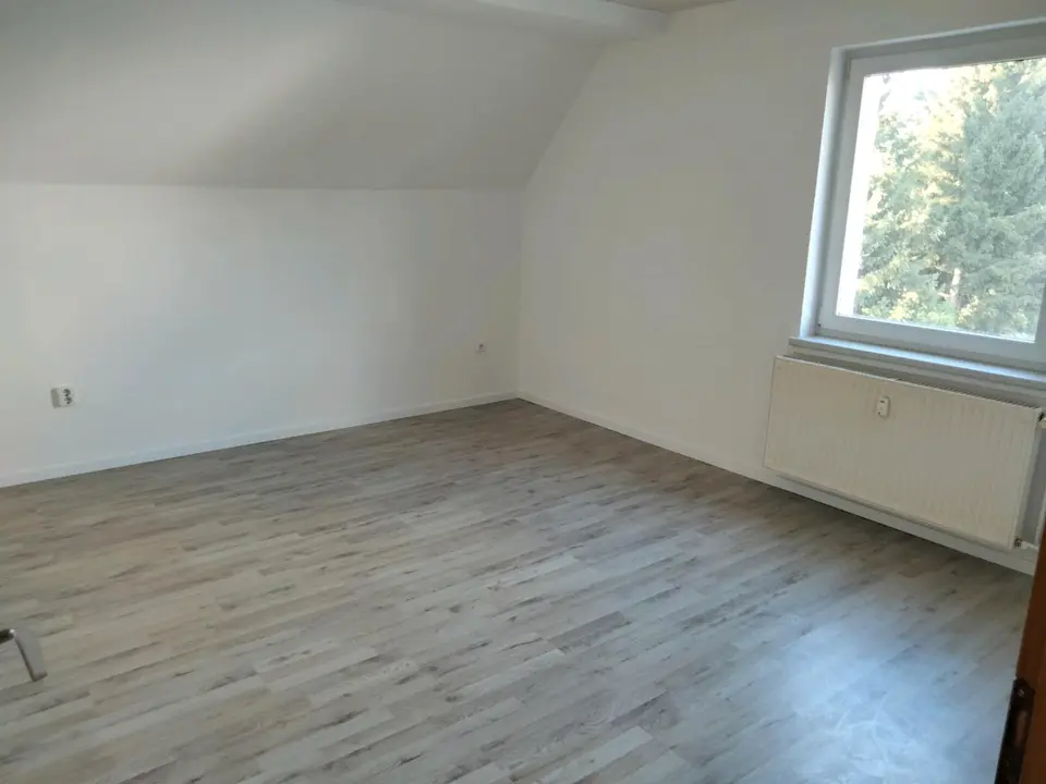 4 Zimmer Wohnung mit 110 m² in Suhl – Bild 4