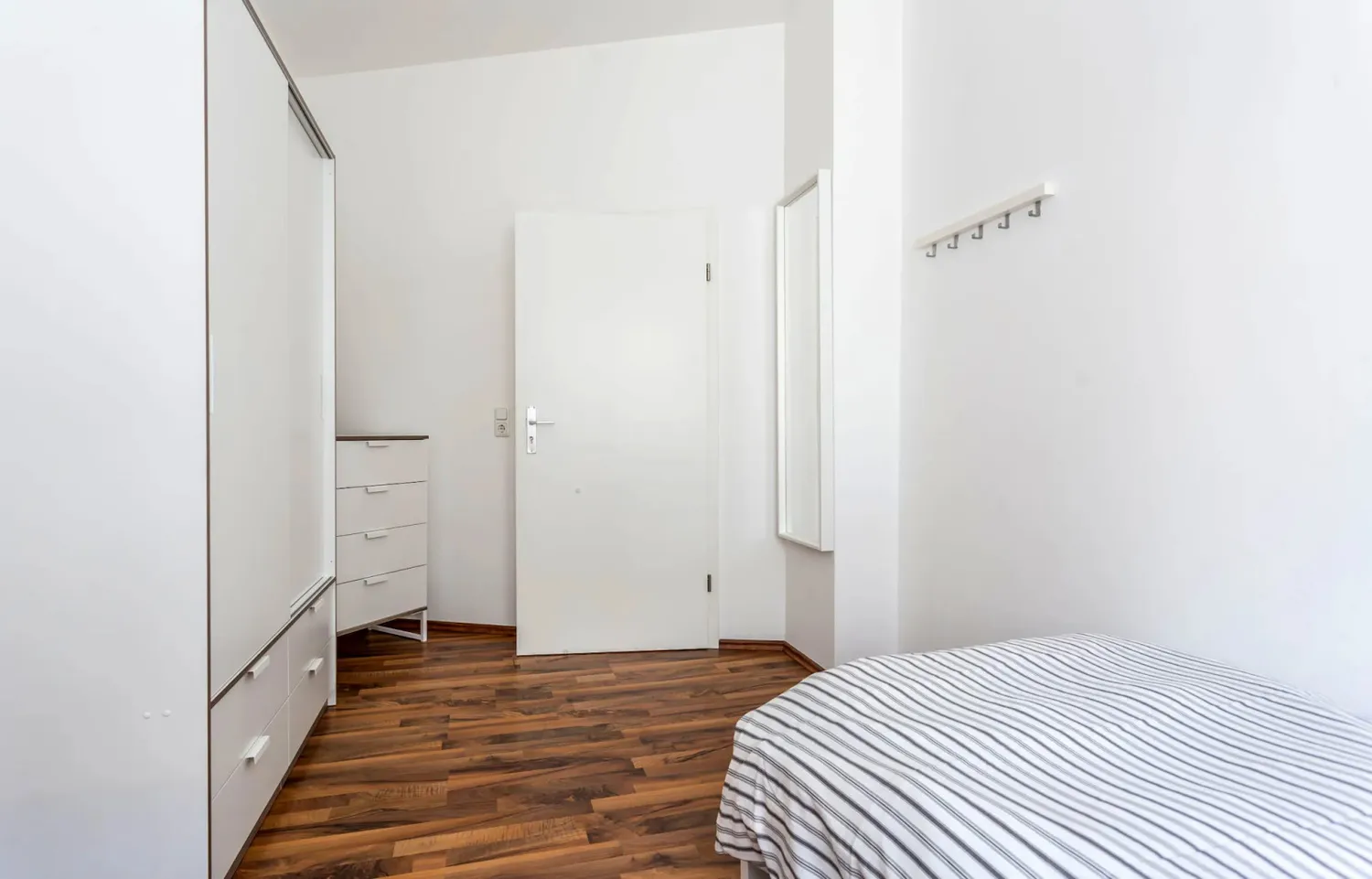 Shared room with 14 m² in Frankfurt am Main – Photo 4