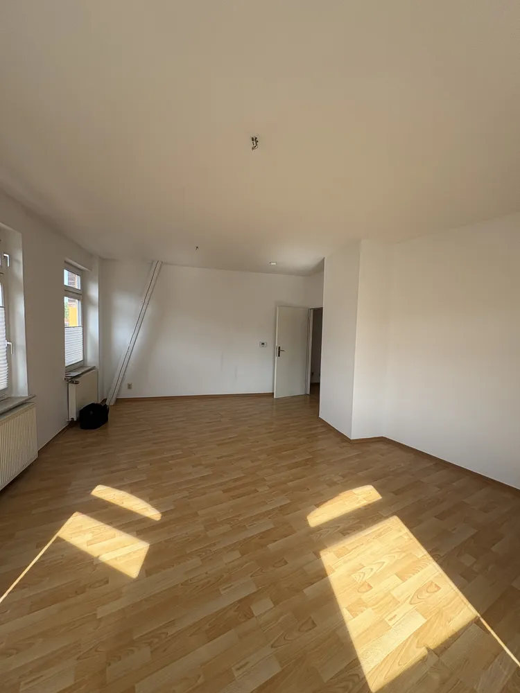 4 Zimmer Wohnung mit 100 m² in Halle (Saale) – Bild 9