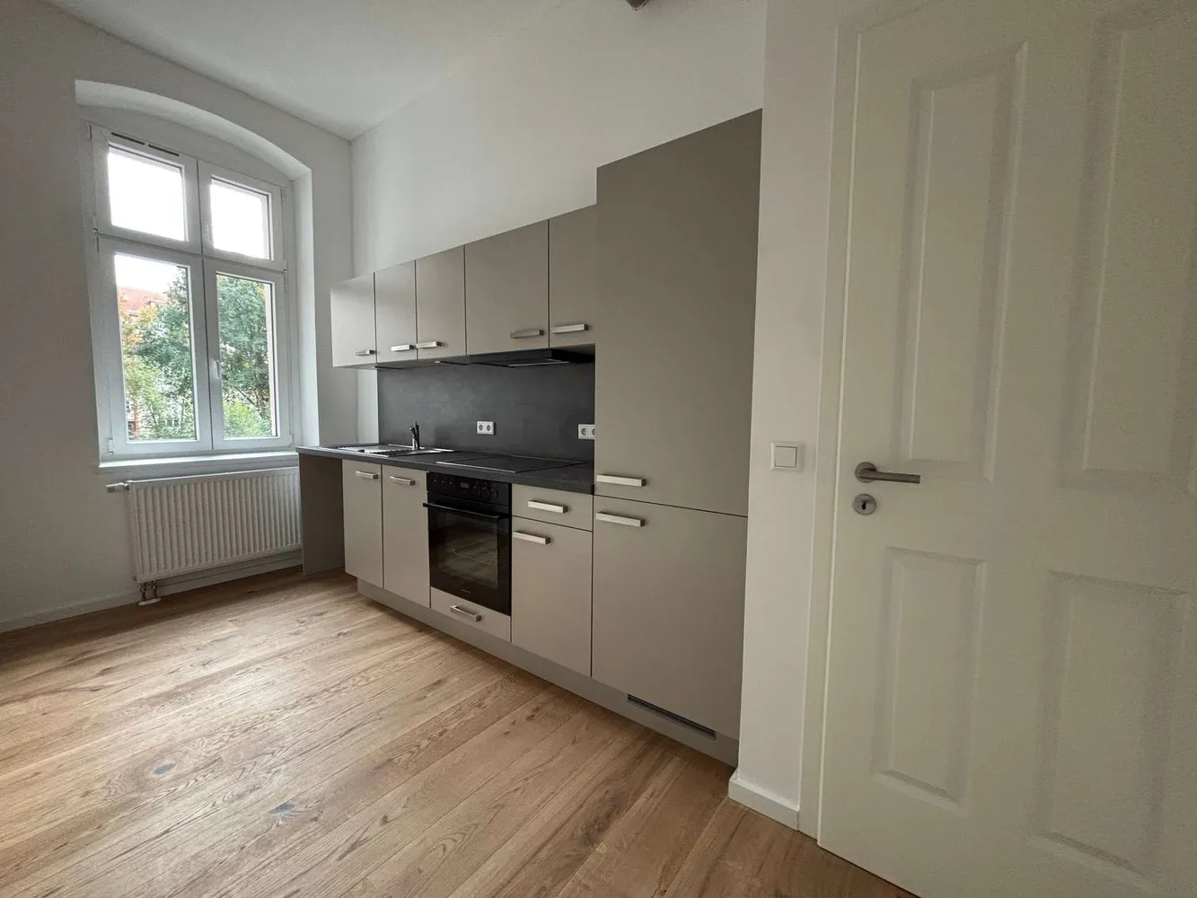 2 Zimmer Wohnung mit 80 m² in Berlin – Bild 4