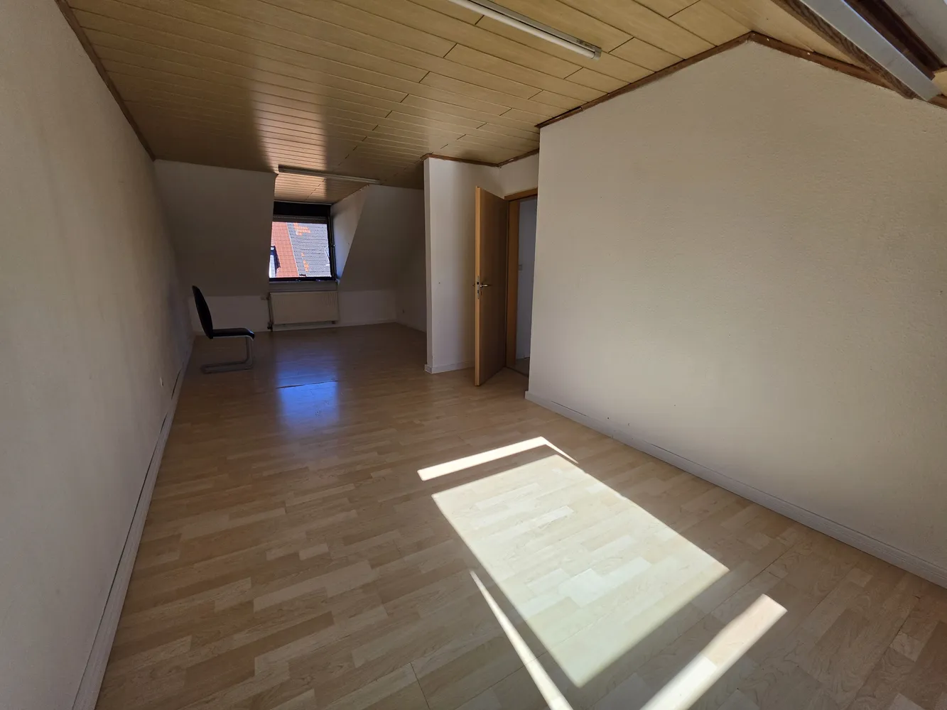 3 Zimmer Wohnung mit 85 m² in Ludwigshafen am Rhein – Bild 2
