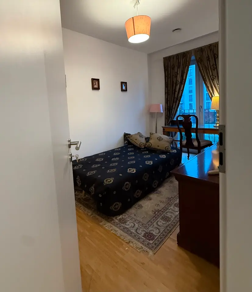 WG-Zimmer mit 95 m² in Frankfurt am Main – Bild 1