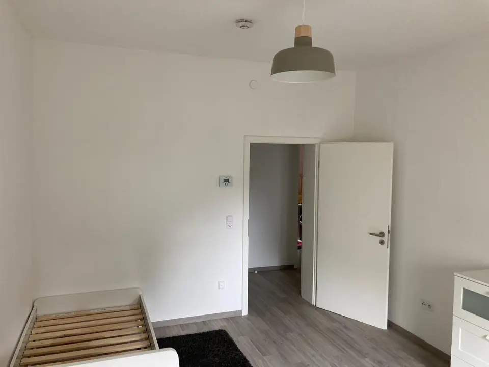WG-Zimmer mit 72 m² in Duisburg – Bild 2