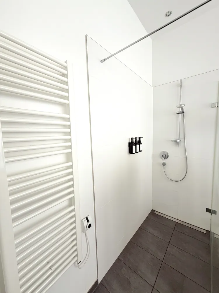2 Zimmer Wohnung mit 122 m² in Karlsruhe – Bild 8
