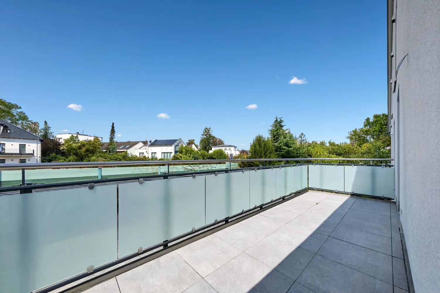2 room apartment with 128 m² in Wiesbaden – Photo 6