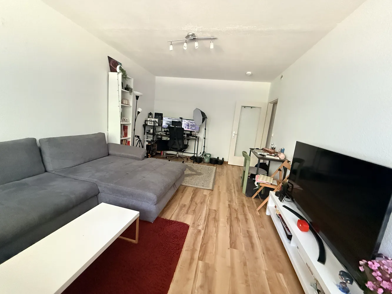 2 Zimmer Wohnung mit 60 m² in Karlsruhe – Bild 1