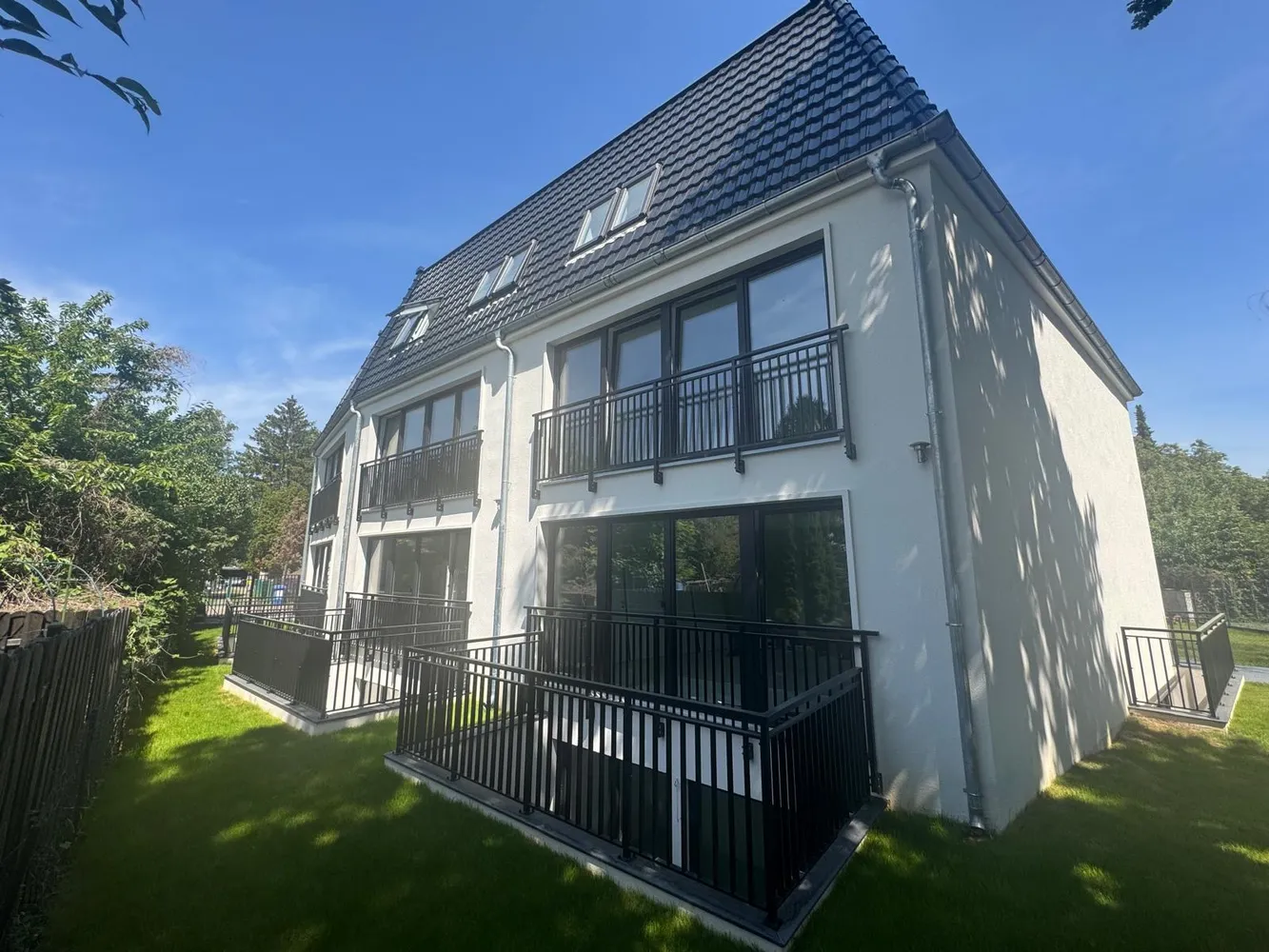 4 Zimmer Wohnung mit 125 m² in Berlin – Bild 2