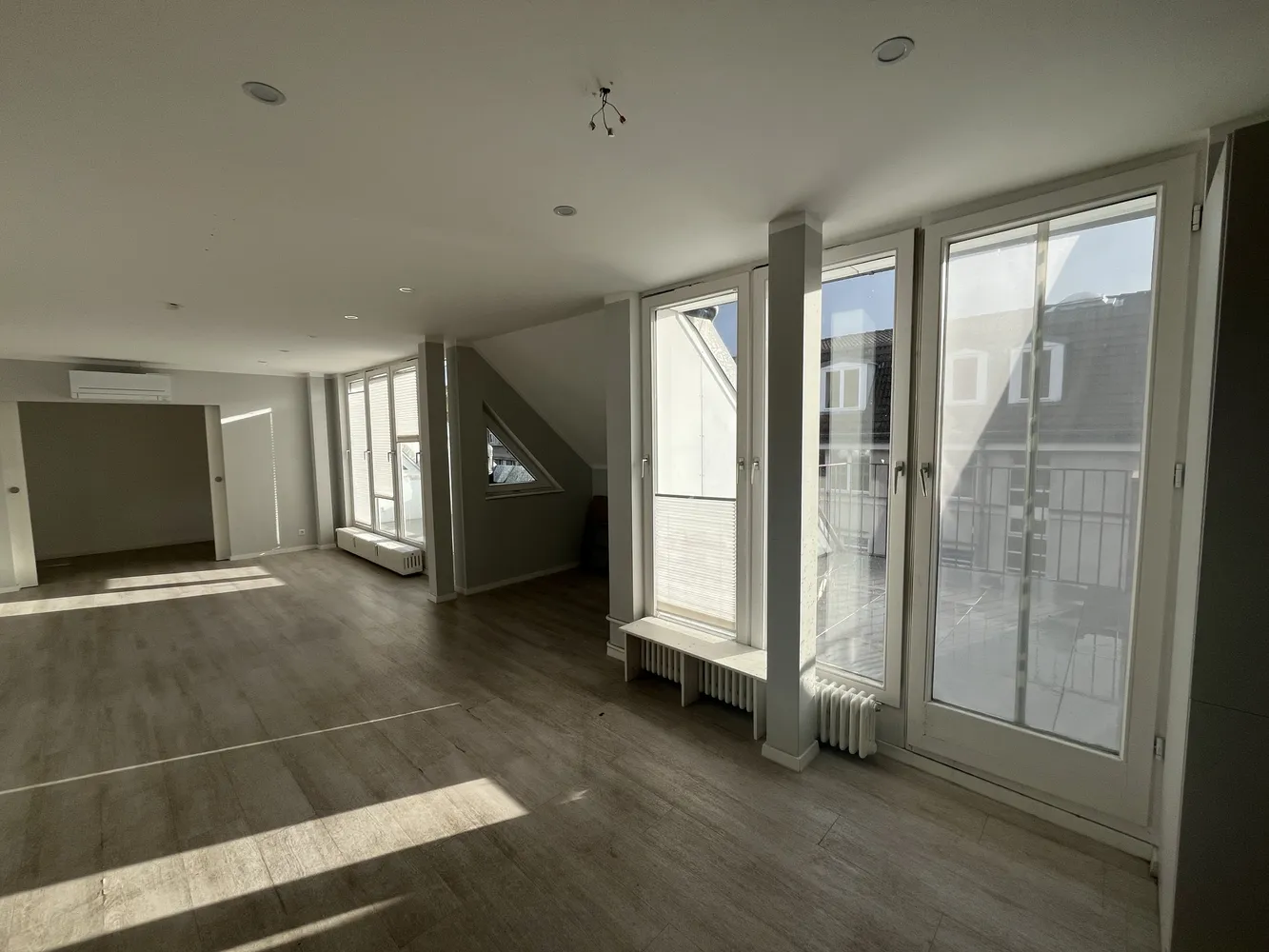 4 Zimmer Wohnung mit 118 m² in Berlin – Bild 2
