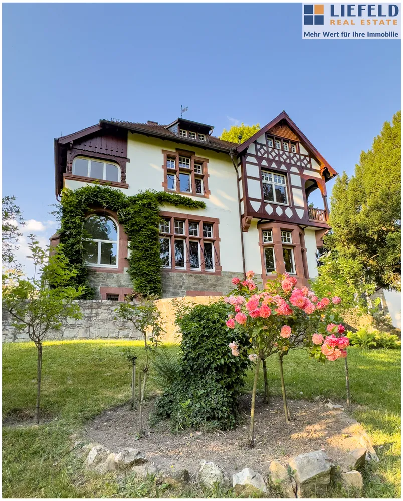 9 room house with 286 m² in Oberursel (Taunus) – Photo 3