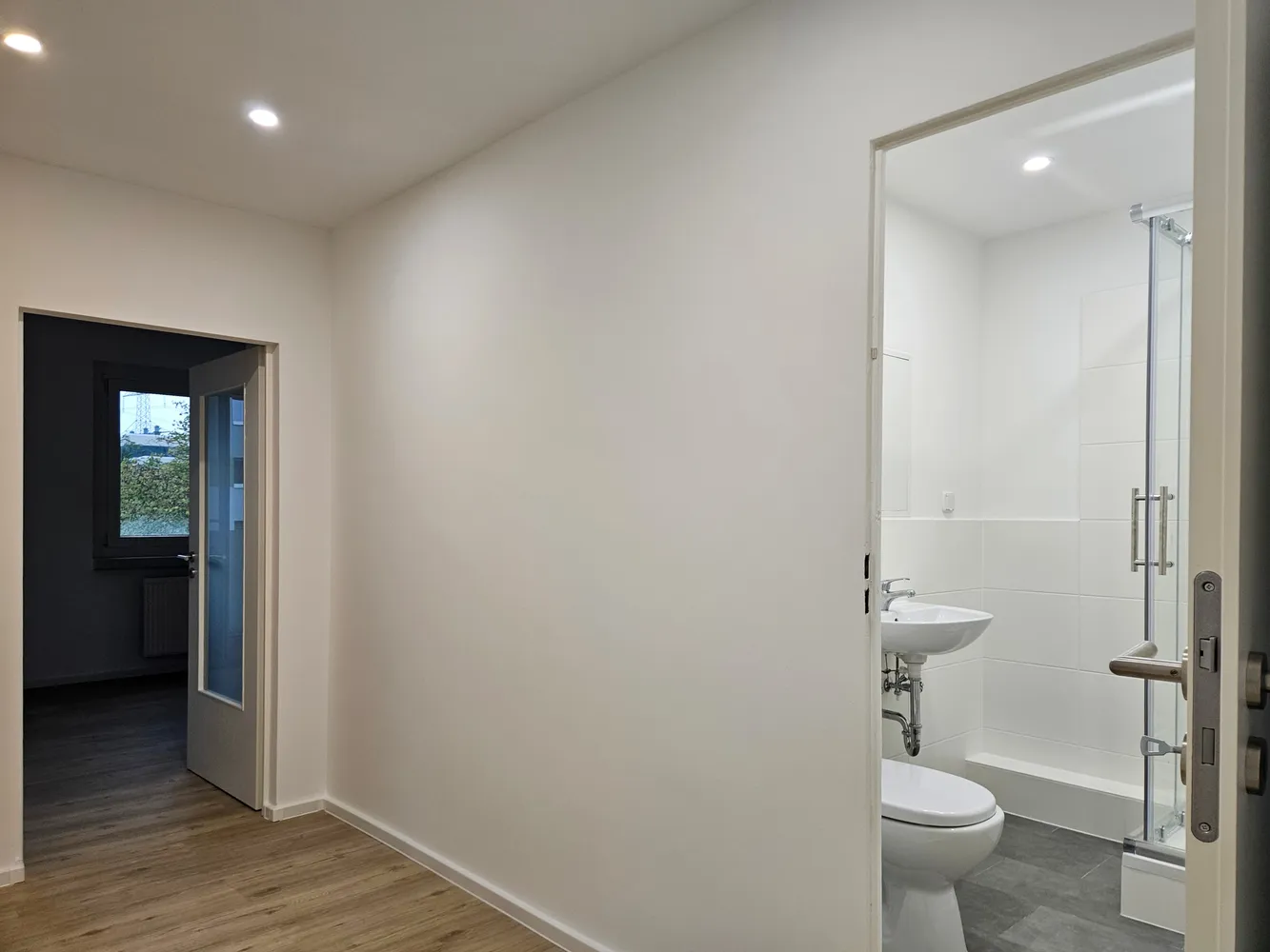4 Zimmer Wohnung mit 65 m² in Halle (Saale) – Bild 2