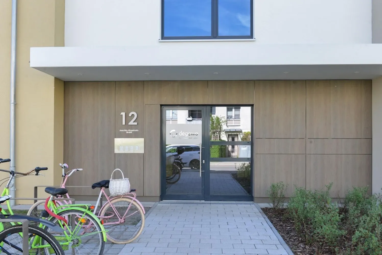 2 Zimmer Wohnung mit 60 m² in Berlin – Bild 2