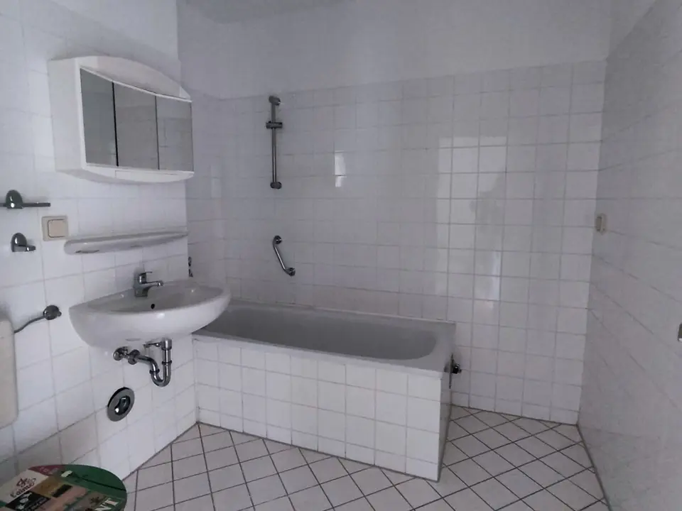 2 Zimmer Wohnung mit 65 m² in Plauen – Bild 7