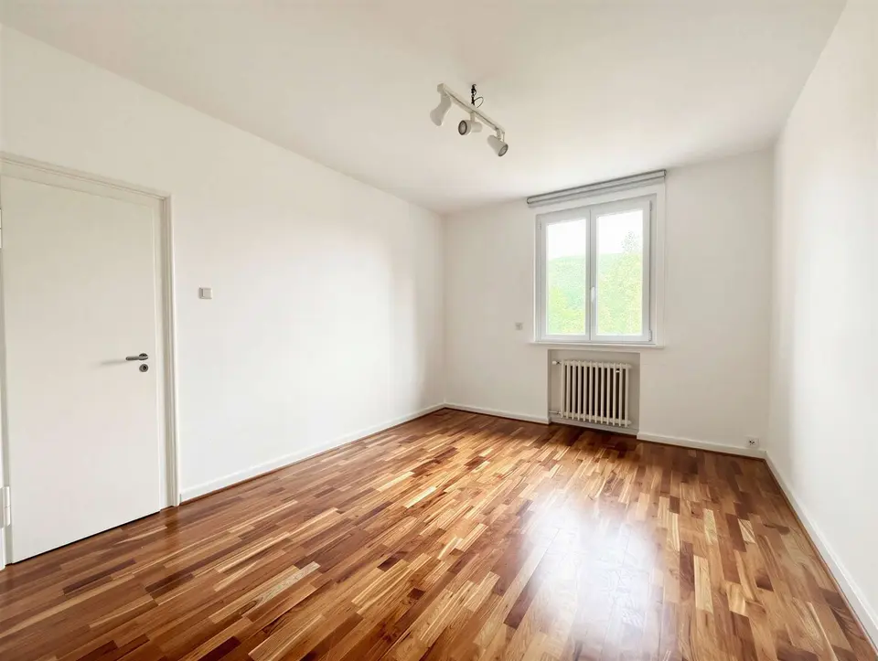 5 Zimmer Wohnung mit 150 m² in Sonneberg – Bild 8