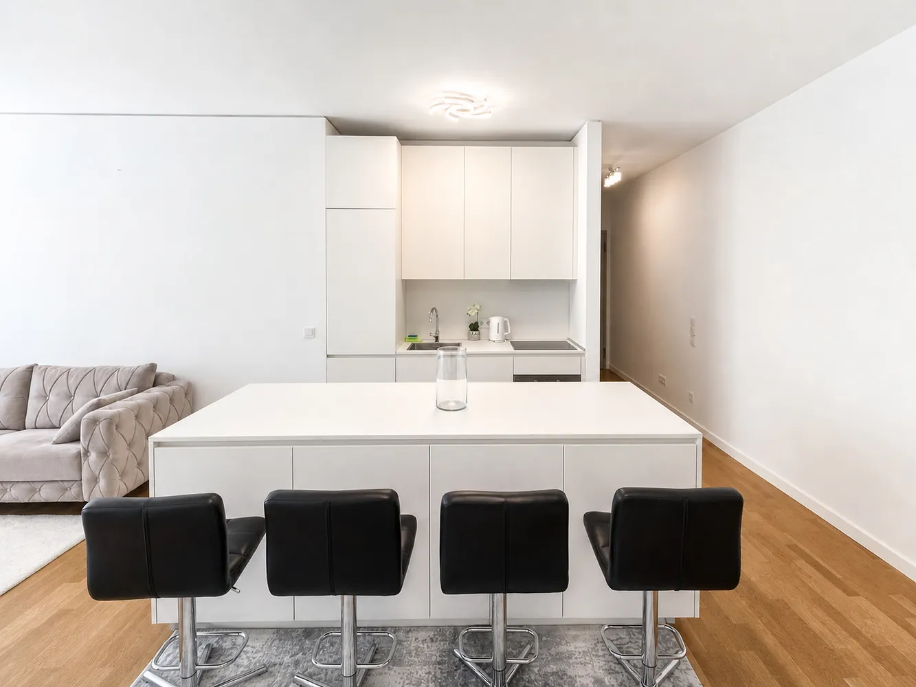 2 Zimmer Wohnung mit 77 m² in Berlin – Bild 9