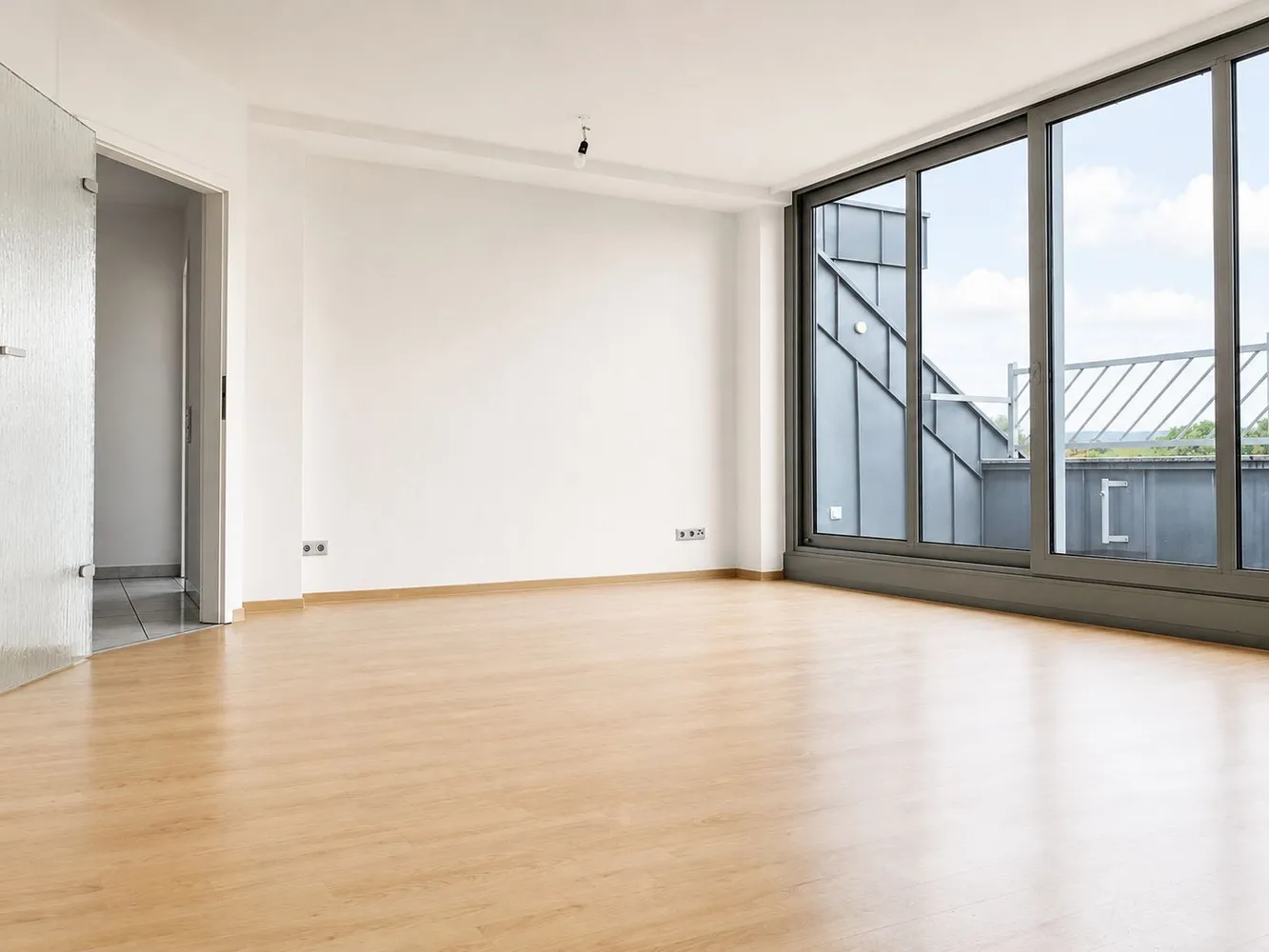 3 room apartment with 93 m² in Saarbrücken – Photo 5