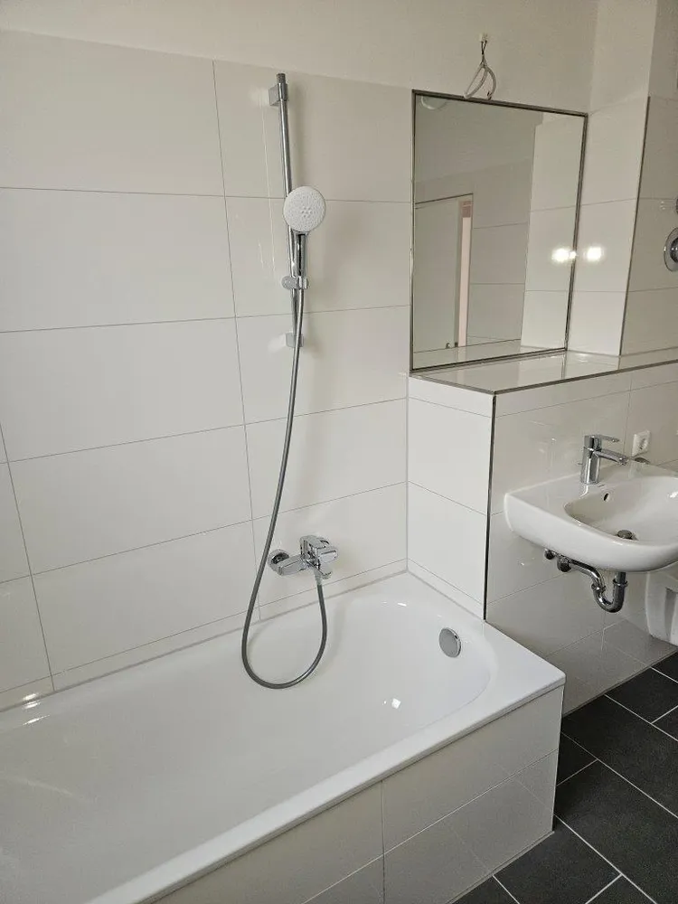 3 Zimmer Wohnung mit 95 m² in Berlin – Bild 5
