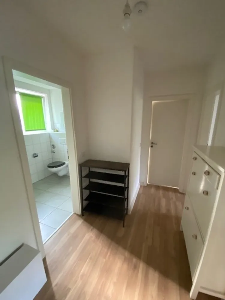 2 Zimmer Wohnung mit 55 m² in Krefeld – Bild 2