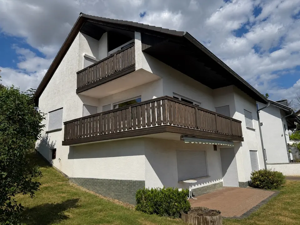 8 Zimmer Haus mit 200 m² in Hanau – Bild 1
