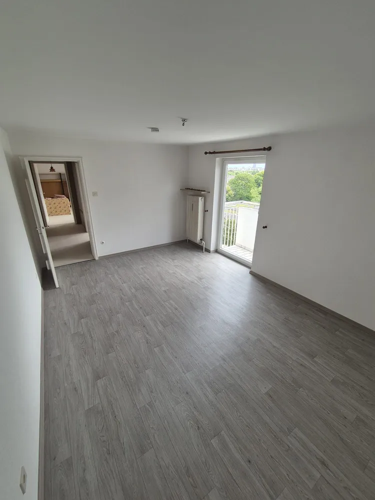 5 Zimmer Wohnung mit 99 m² in München – Bild 7