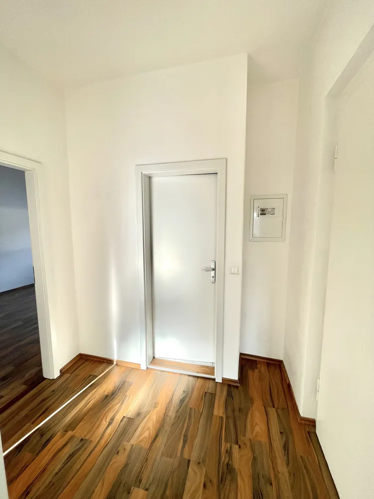 2 room apartment with 55 m² in Bitterfeld-Wolfen – Photo 2