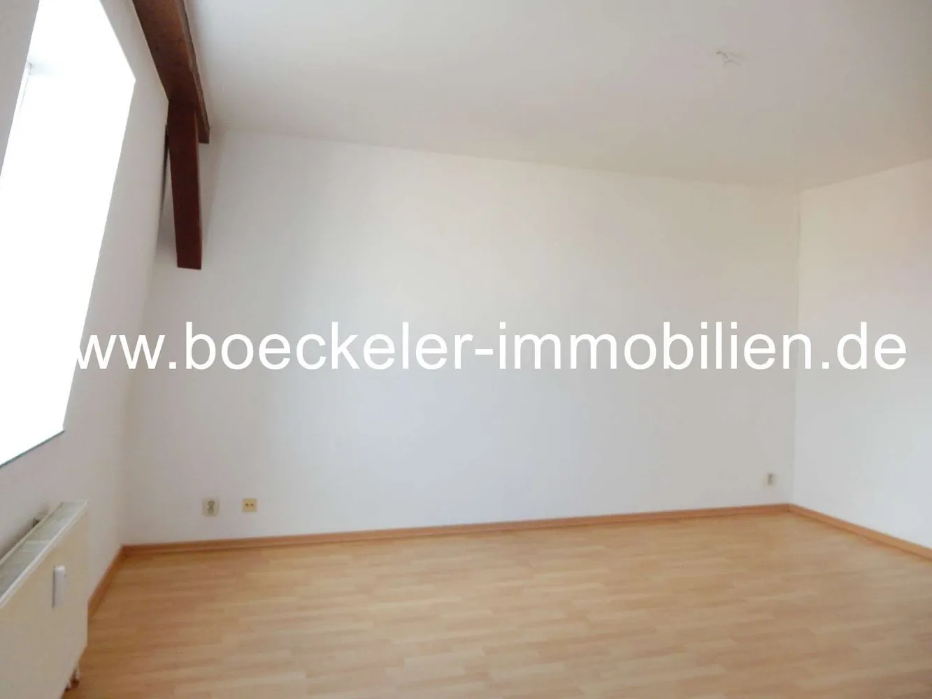3 Zimmer Wohnung mit 93 m² in Naumburg (Saale) – Bild 1