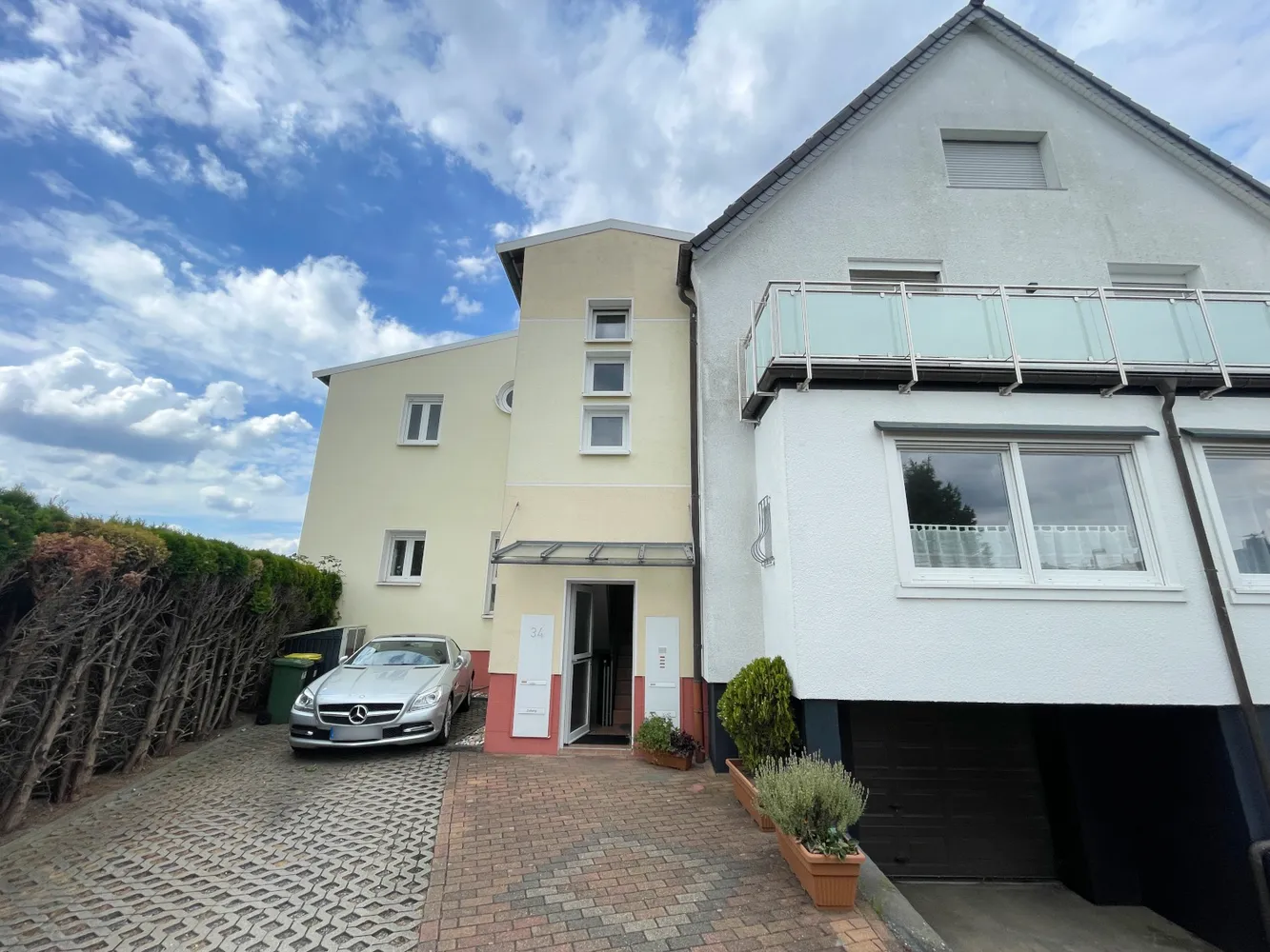 2 Zimmer Wohnung mit 89 m² in Mülheim an der Ruhr – Bild 1