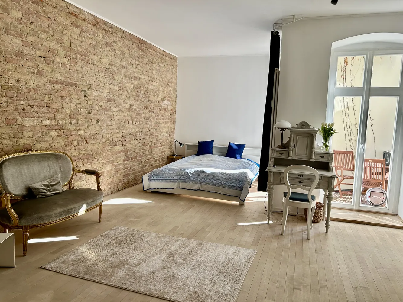 2 Zimmer Wohnung mit 72 m² in Berlin – Bild 1