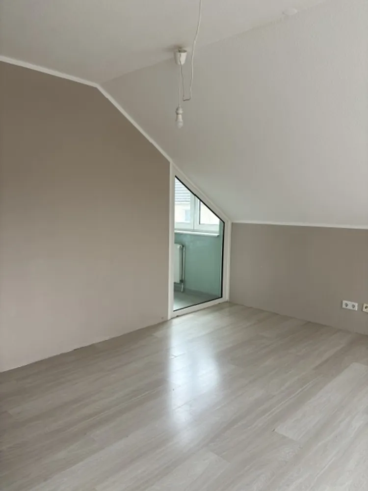 3 Zimmer Wohnung mit 70 m² in Wuppertal – Bild 2