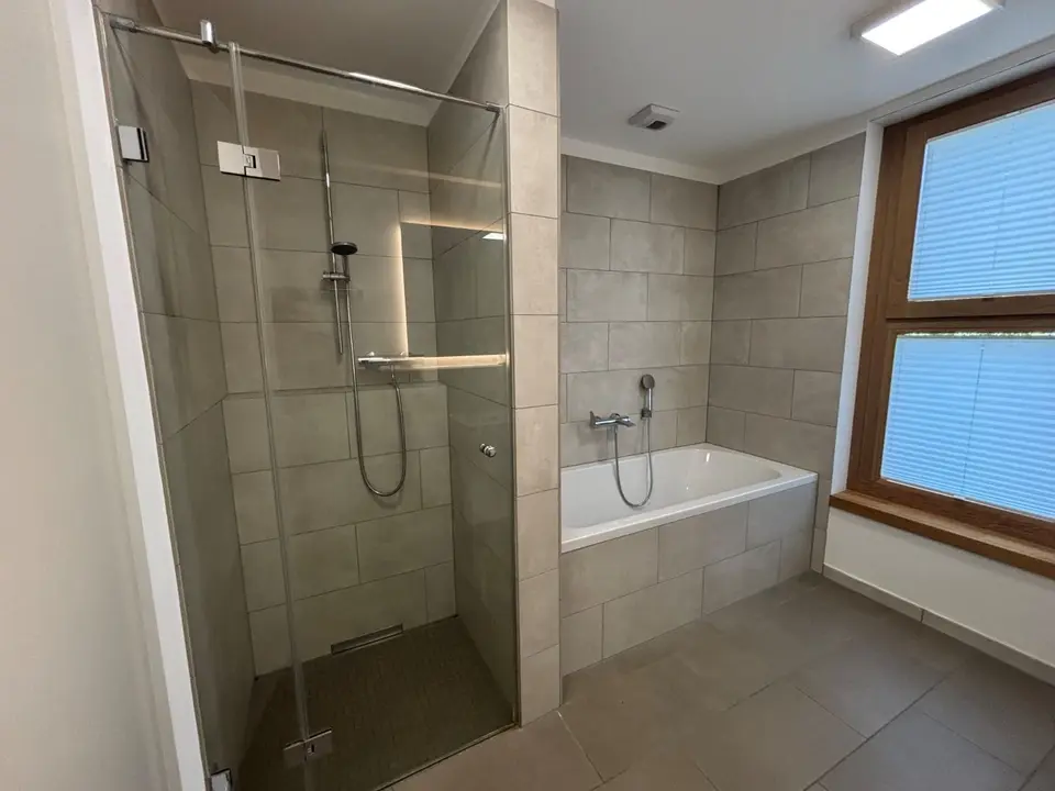 3 Zimmer Wohnung mit 93 m² in Wiesbaden – Bild 10