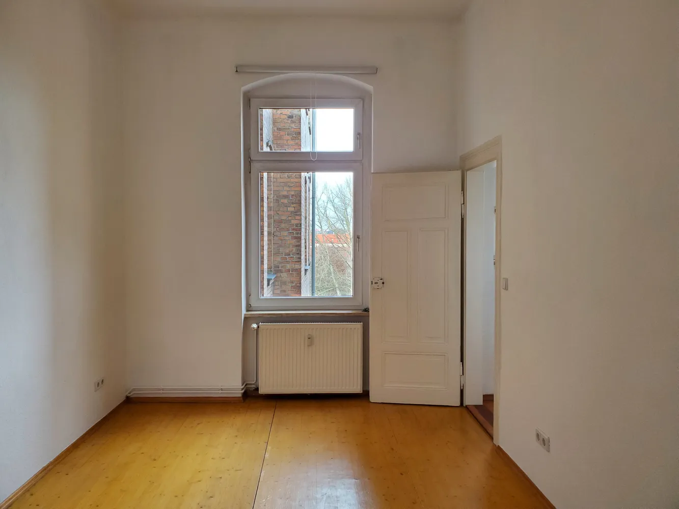 2 Zimmer Wohnung mit 81 m² in Halle (Saale) – Bild 1