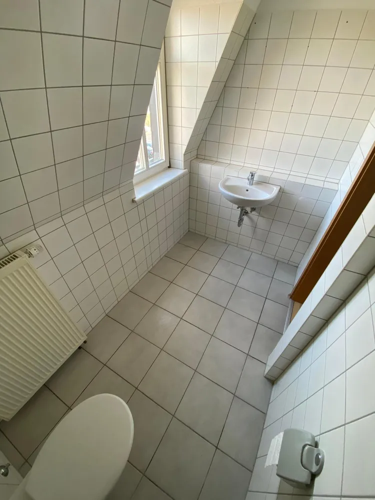 6 Zimmer Wohnung mit 181 m² in Altenburg – Bild 7