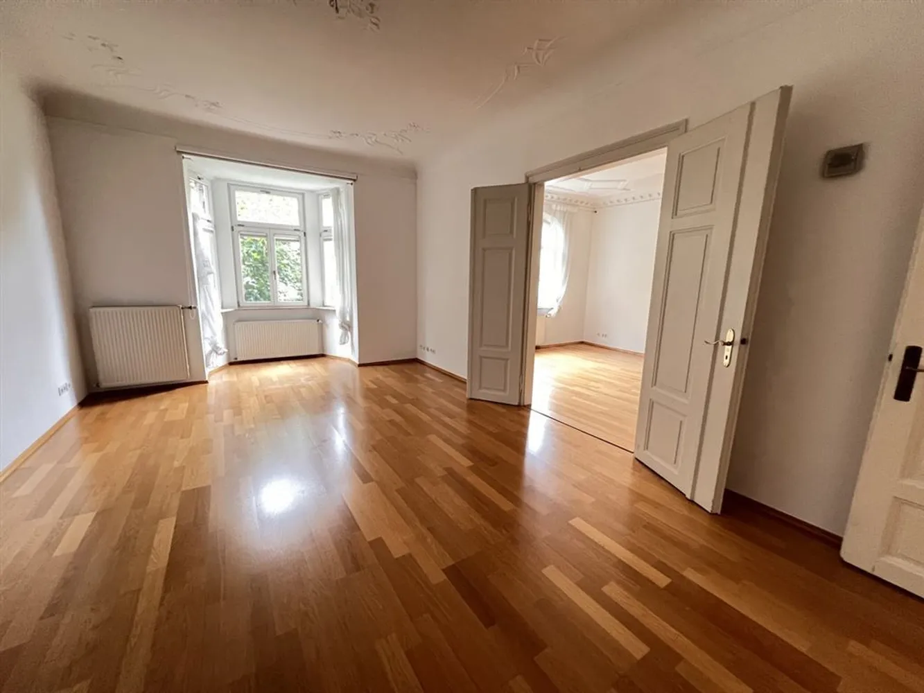 6 Zimmer Wohnung mit 200 m² in Nürnberg – Bild 4