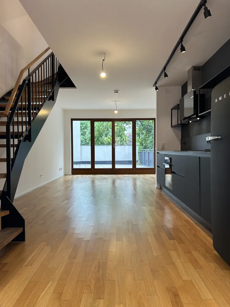 4 room apartment with 102 m² in Frankfurt am Main – Photo 2
