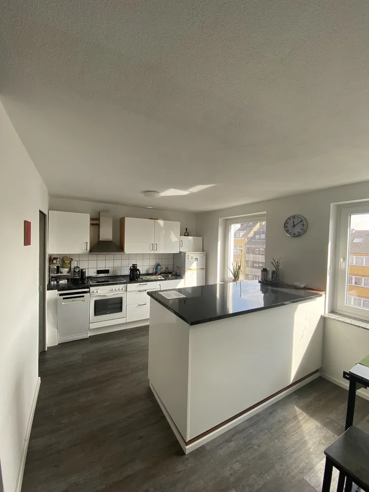 5 Zimmer Wohnung mit 180 m² in Köln – Bild 3