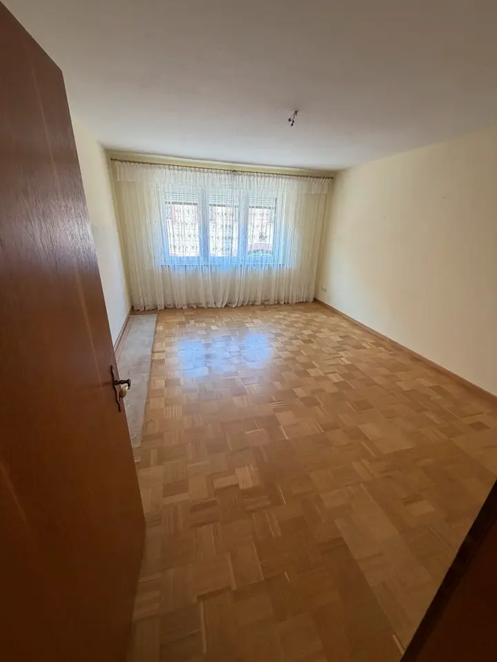 3 Zimmer Wohnung mit 90 m² in Würzburg – Bild 7