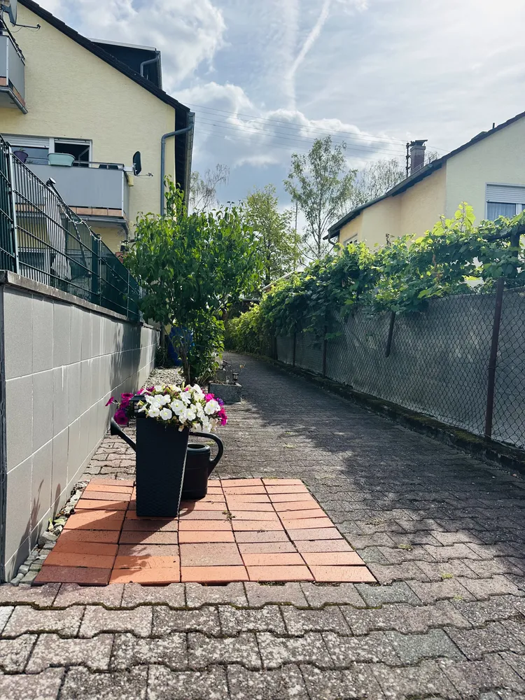 3 Zimmer Wohnung mit 70 m² in Wiesbaden – Bild 1