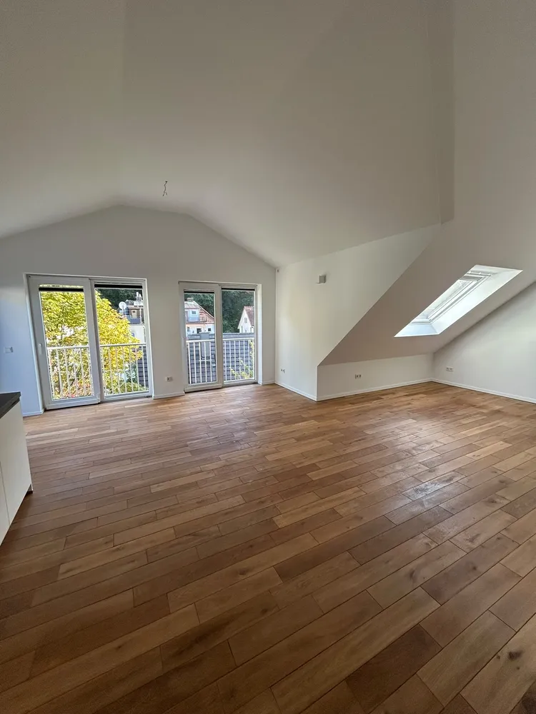 2 room apartment with 65 m² in Wiesbaden – Photo 2