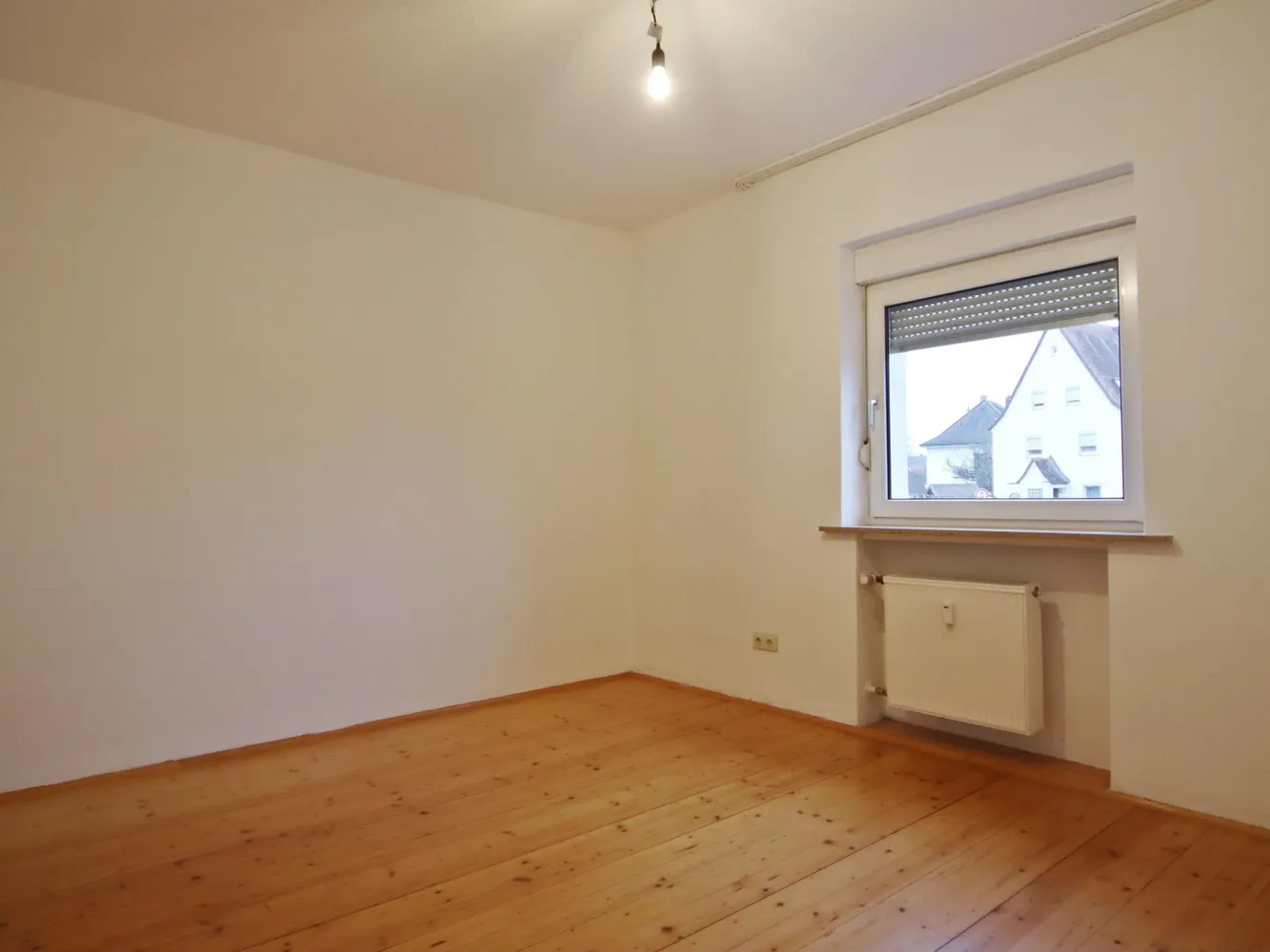 7 Zimmer Wohnung mit 132 m² in Schwabach – Bild 11