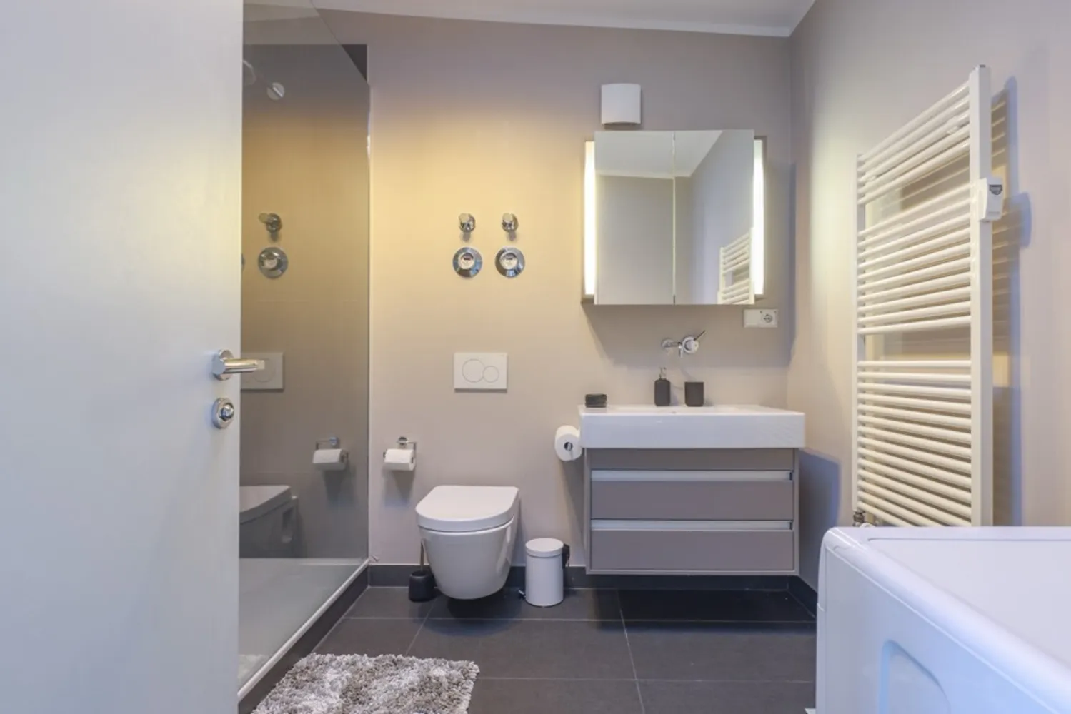 2 room apartment with 64 m² in Berlin – Photo 4