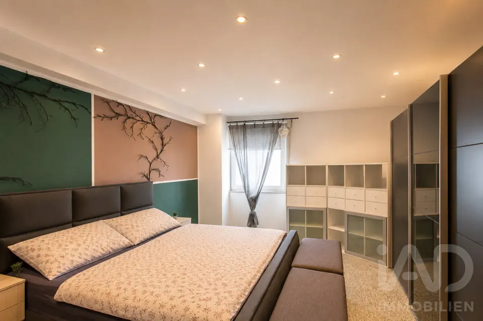 5 Zimmer Wohnung mit 168 m² in Grevenbroich – Bild 2