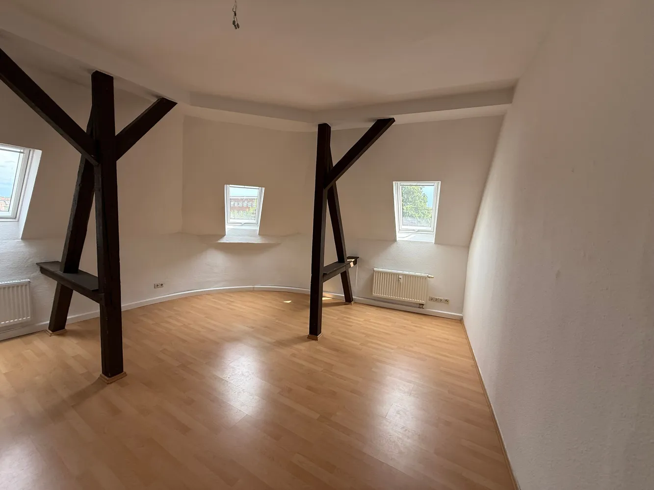 7 Zimmer Wohnung mit 130 m² in Chemnitz – Bild 5