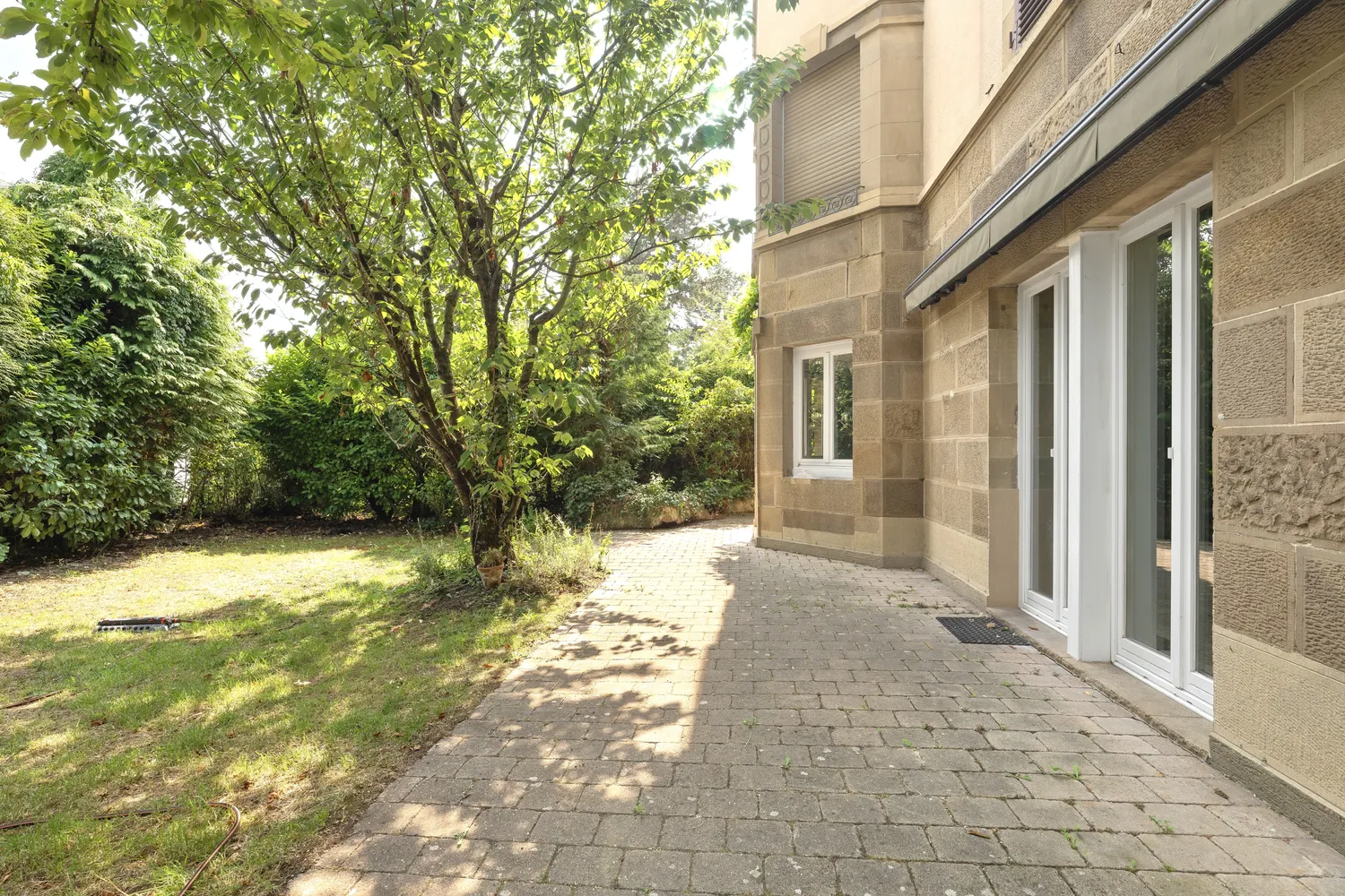 4 Zimmer Wohnung mit 104 m² in Stuttgart – Bild 2