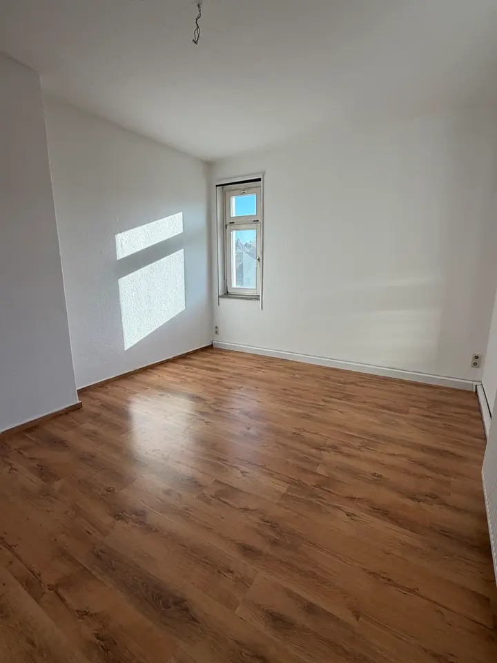 3 Zimmer Wohnung mit 60 m² in Weißenfels – Bild 2