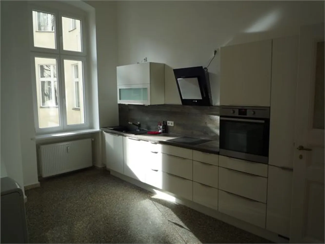 6 Zimmer Wohnung mit 242 m² in Berlin – Bild 10