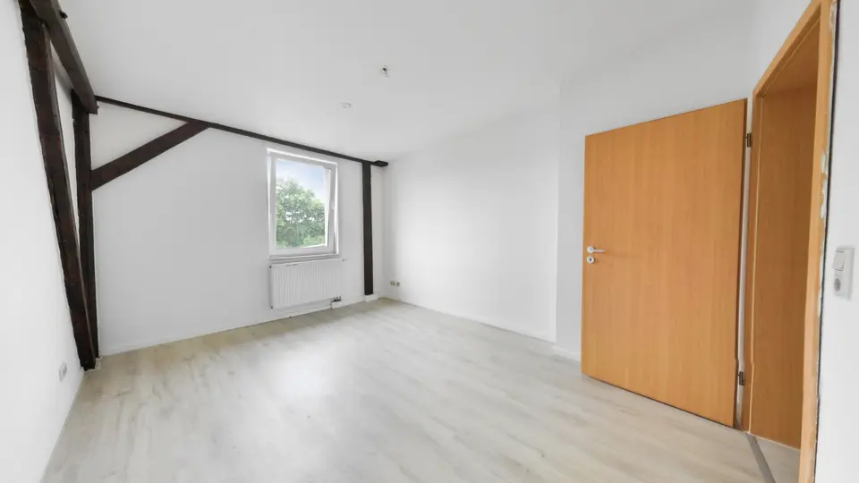 3 Zimmer Wohnung mit 94 m² in Halle (Saale) – Bild 4