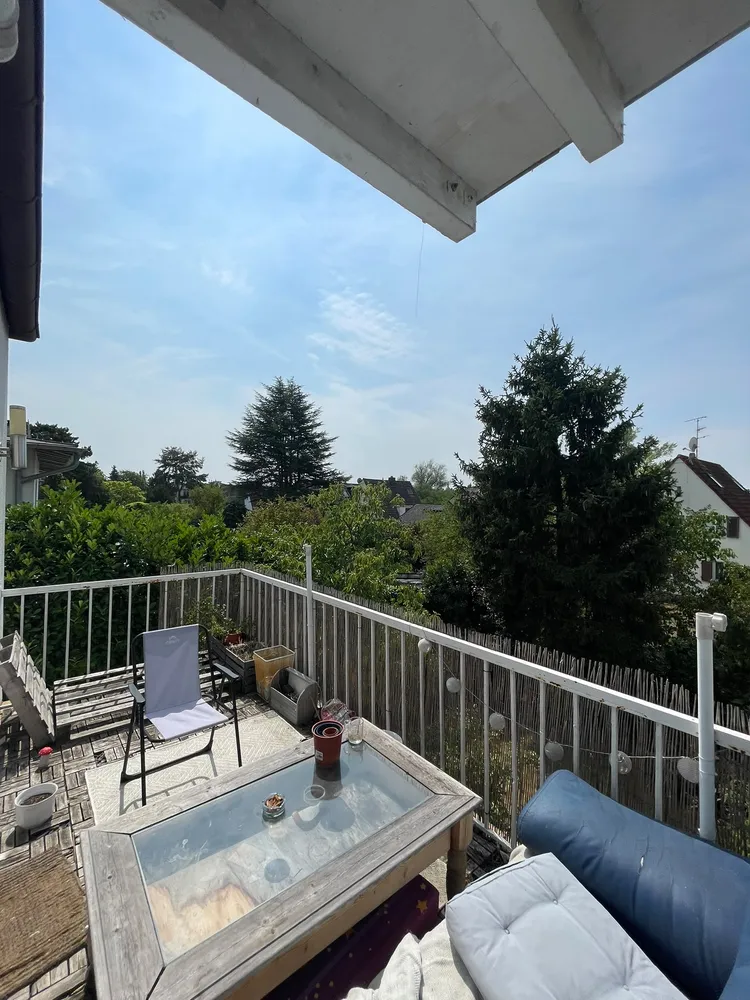 4 Zimmer Wohnung mit 95 m² in Wiesbaden – Bild 2