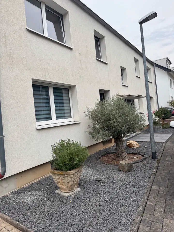 4 Zimmer Wohnung mit 61 m² in Hürth – Bild 2