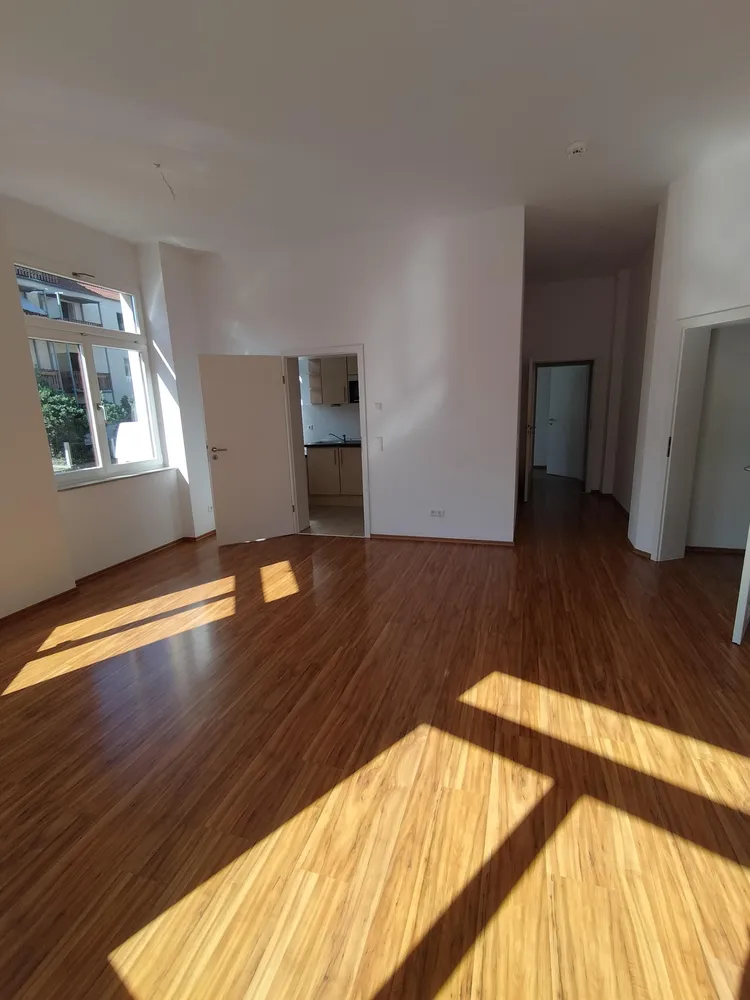 2 Zimmer Wohnung mit 65 m² in Dresden – Bild 8